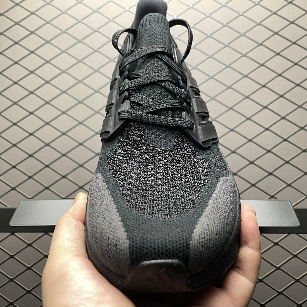   Y-3 x AD 阿迪 Ultra Boost 5 山本耀司联名款超弹力爆米花中底休闲跑步鞋 J 尺