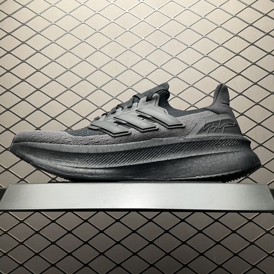   Y-3 x AD 阿迪 Ultra Boost 5 山本耀司联名款超弹力爆米花中底休闲跑步鞋 J 尺