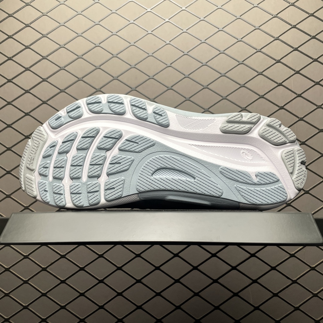   Asics 亚瑟士 GEL-Kayano 31 低帮运动休闲跑步鞋 1012B794-100 平台专