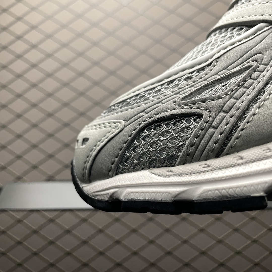 New Balance 新百伦 复古休闲跑步鞋 U1906LGR 尺码：36 37 37.5 38 3