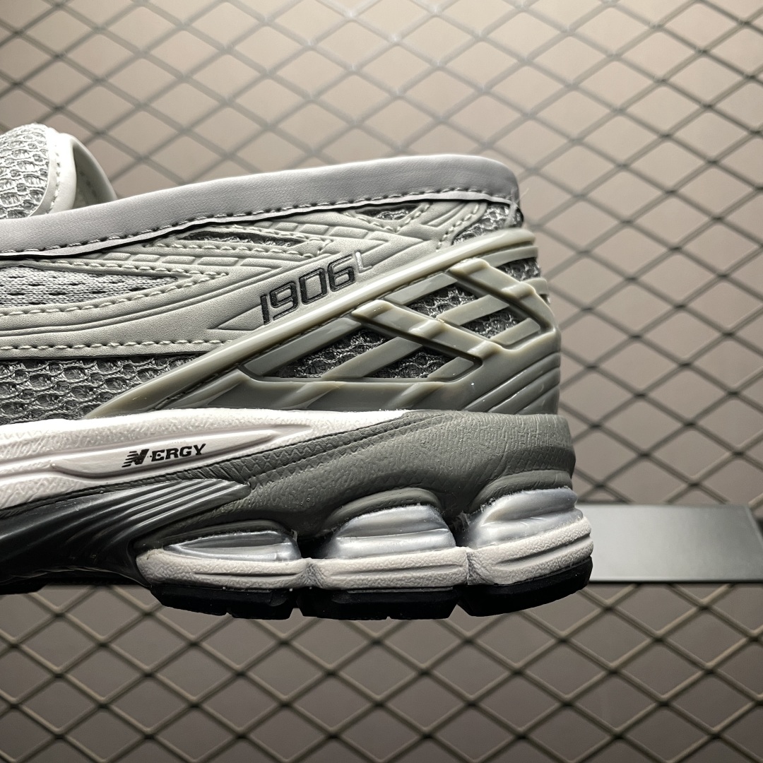  New Balance 新百伦 复古休闲跑步鞋 U1906LGR 尺码：36 37 37.5 38 3