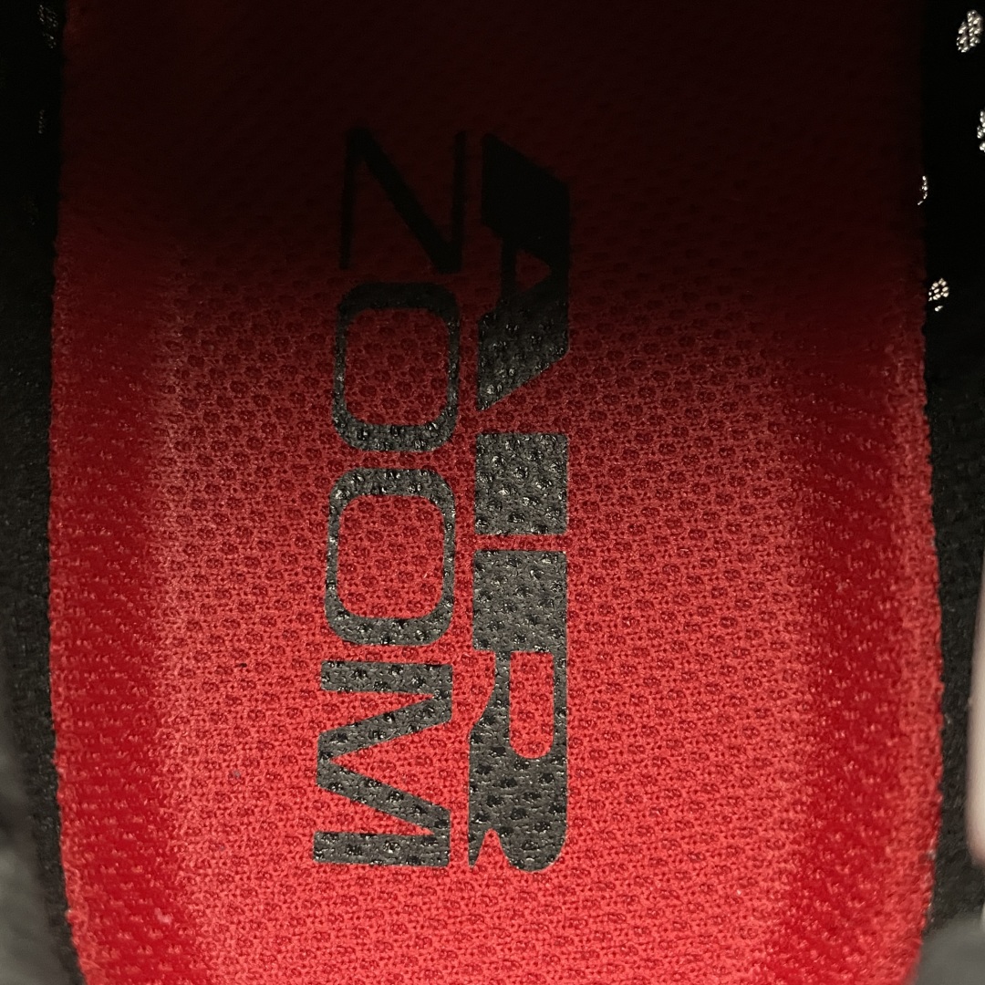 NK Pegasus Premium 全掌纤维气垫网面跑步鞋 HQ2592-003 尺码：35.5 36
