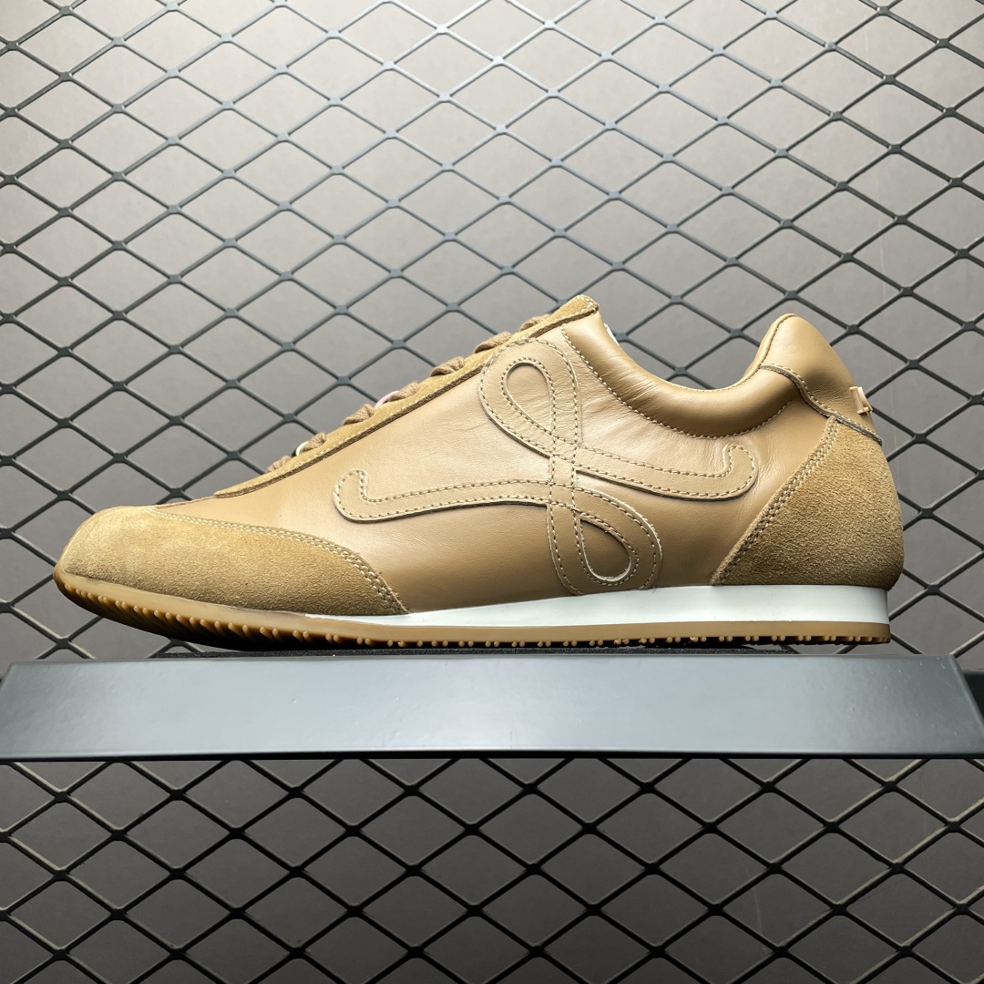 純原 海淘專供版 Loewe 羅意威 Ballet Runner 25ss巴黎時裝週 復古運動鞋 代購專供品質 原版私模大底 版型和材質均1比1完美復刻 內裡全包頭層小羊皮  尺碼：35 36 37 38 39 40 41 42 43 44