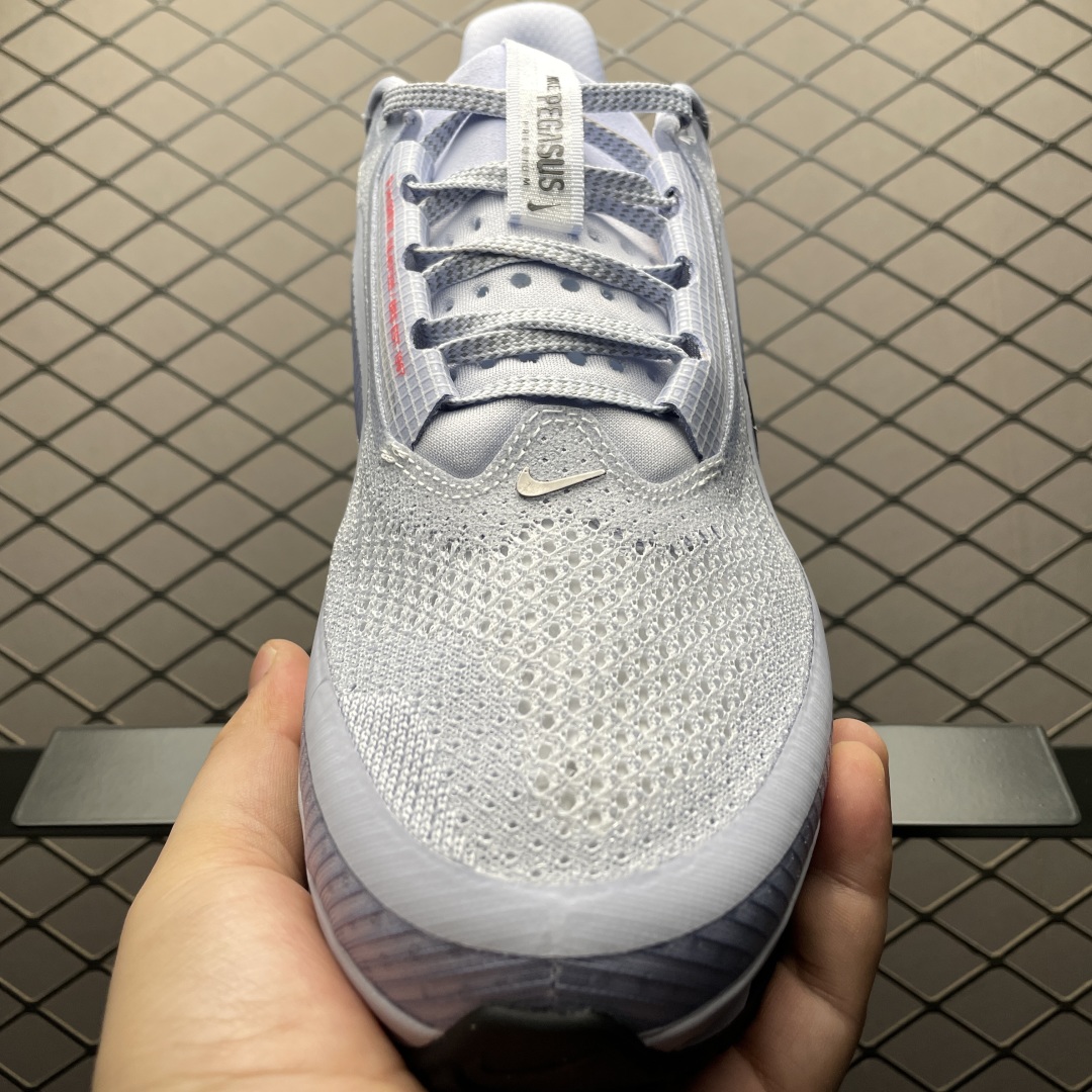 NK Pegasus Premium 全掌纤维气垫网面跑步鞋 HQ2592-004 尺码：35.5 36