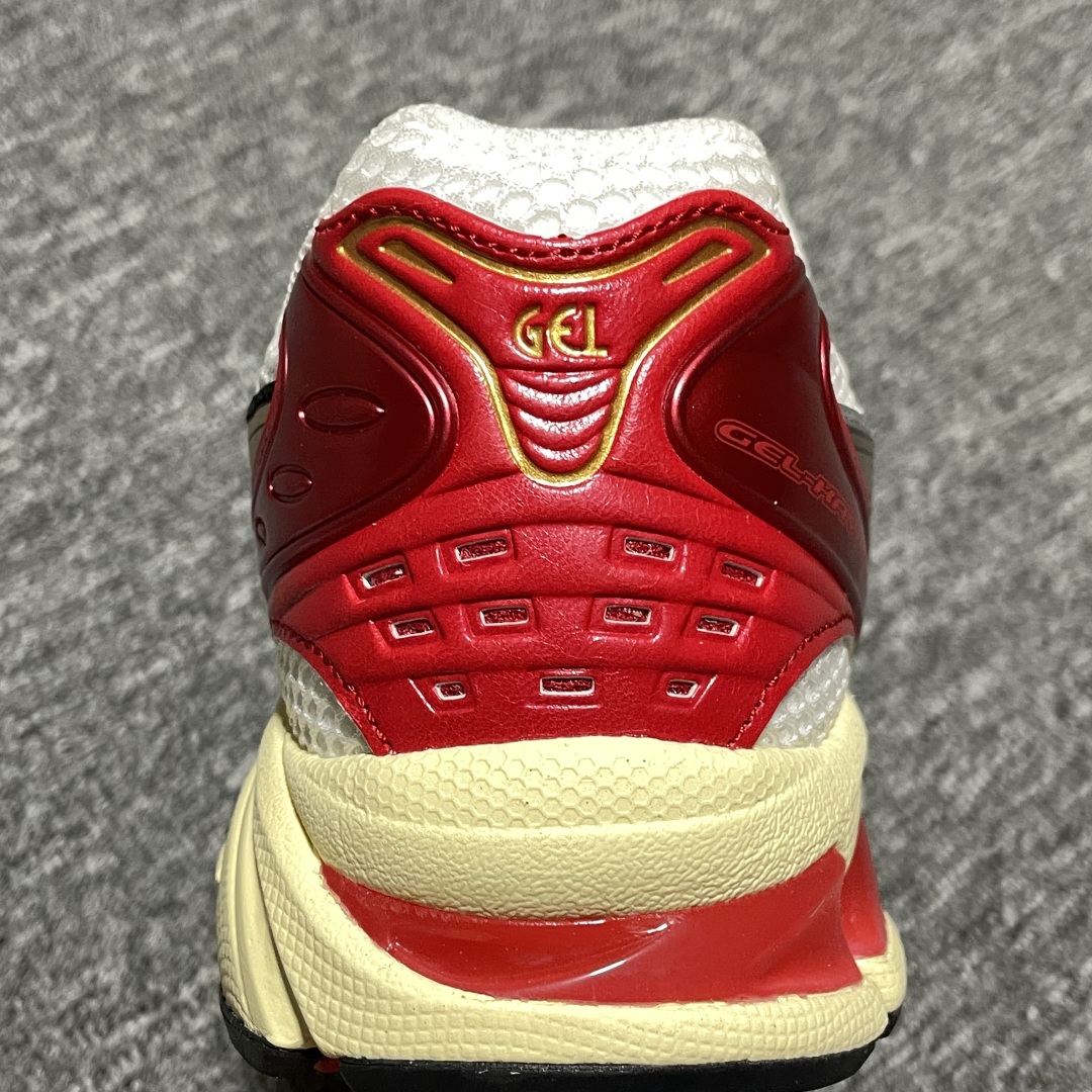  Asics 亚瑟士 GEL-Kayano 14 低帮运动休闲跑步鞋 1203A692-100 高端零售