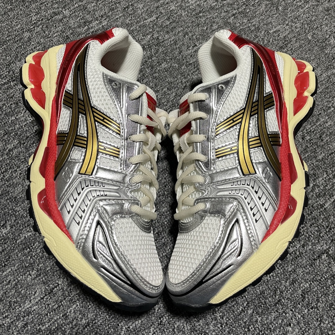  Asics 亚瑟士 GEL-Kayano 14 低帮运动休闲跑步鞋 1203A692-100 高端零售