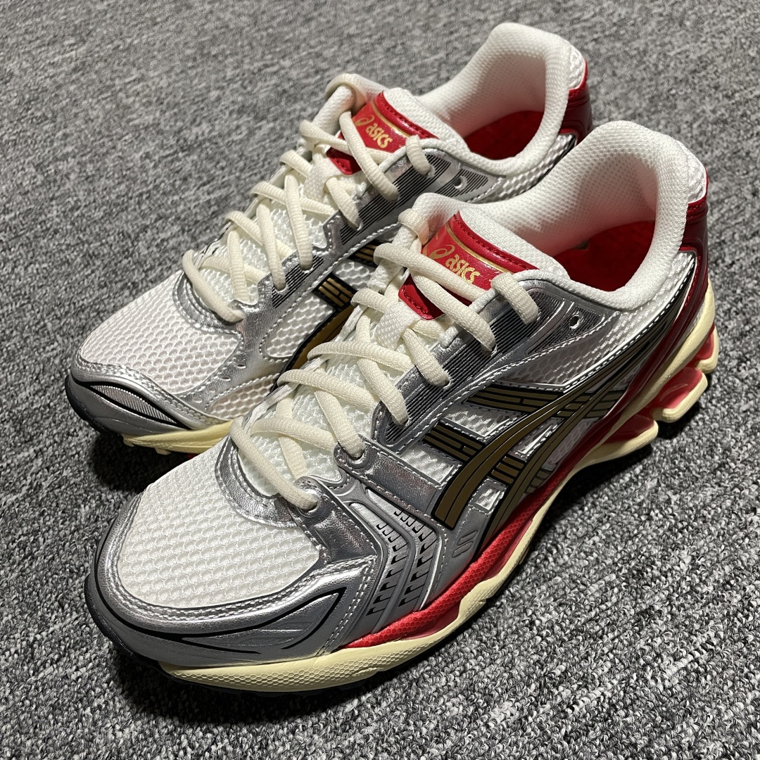  Asics 亚瑟士 GEL-Kayano 14 低帮运动休闲跑步鞋 1203A692-100 高端零售