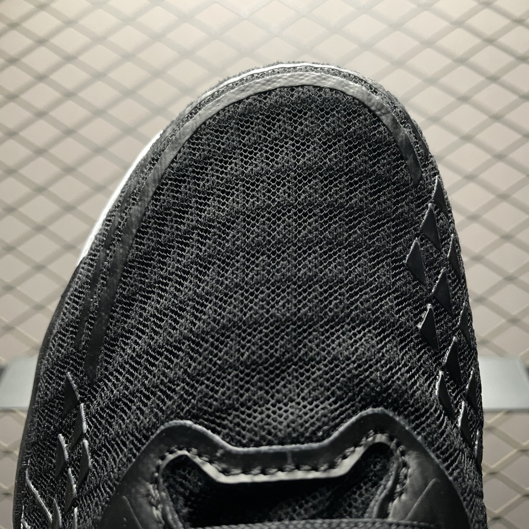  Asics 亚瑟士 Gle-Trabuco 13 低帮运动休闲跑步鞋 1011B973-004 尺码：