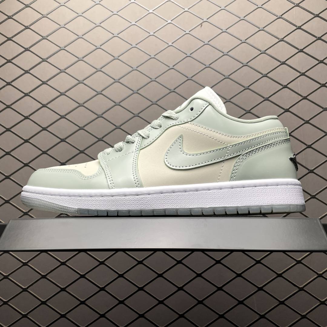 💰569 純原Air Jordan 1 Low AJ1喬1低幫 IH0648-141 目前市售最高品質出貨 原鞋開發 平臺訂單專用代工流水線打造 一眼zp既視感 尺碼：35.5 36 36.5 37.5 38 38.5 39 40 40.