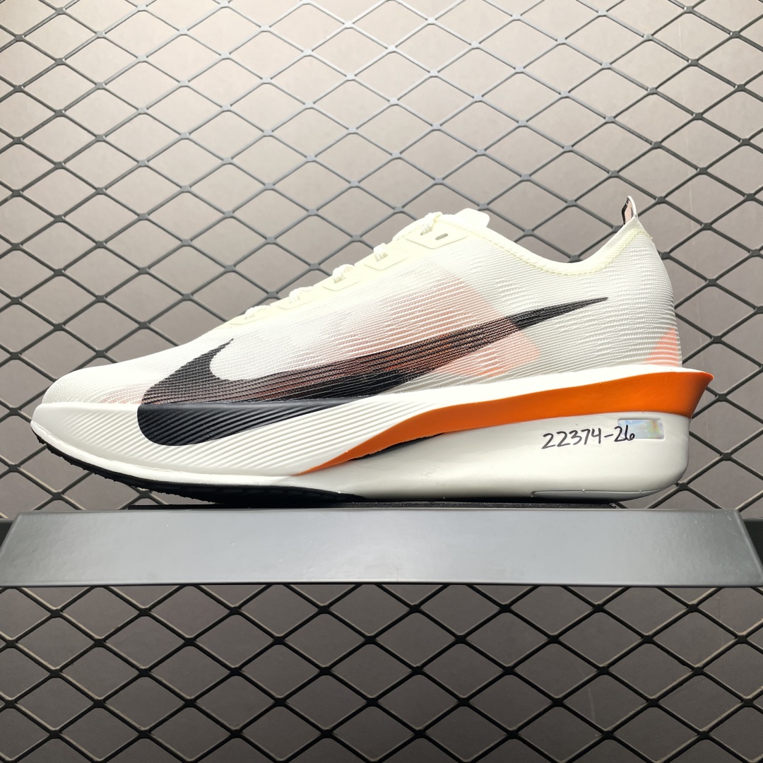   NK Vaporfly Next %4 超轻网面跑步鞋 HF6413-100 尺码：36 36.5 