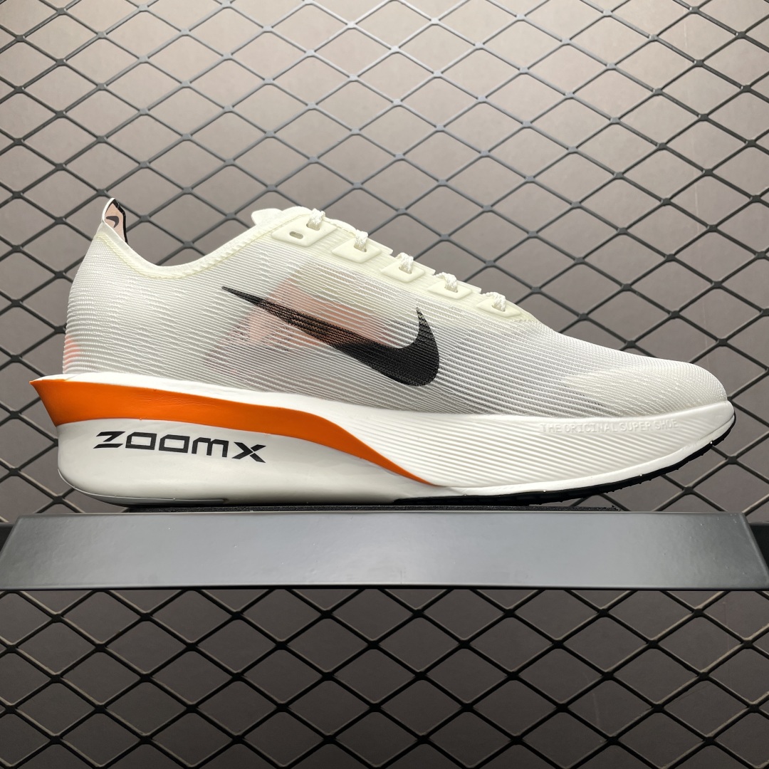   NK Vaporfly Next %4 超轻网面跑步鞋 HF6413-100 尺码：36 36.5 