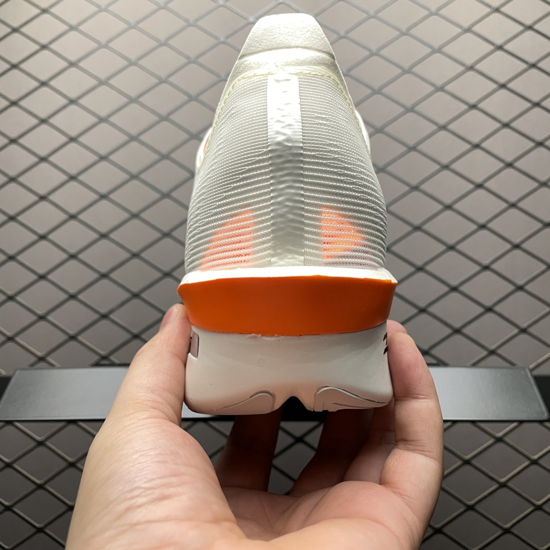  NK Vaporfly Next %4 超轻网面跑步鞋 HF6413-100 尺码：36 36.5 