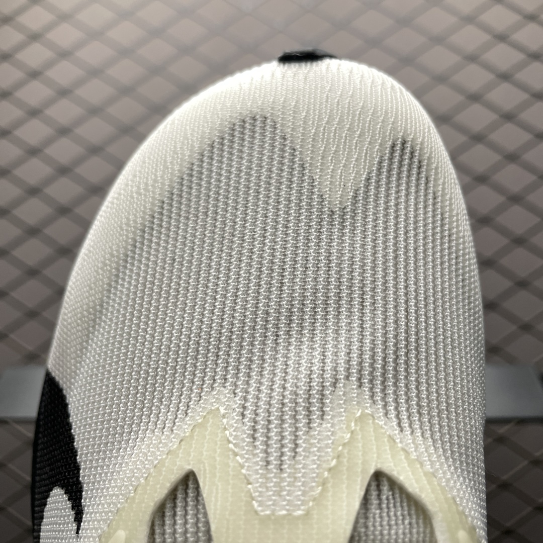   NK Vaporfly Next %4 超轻网面跑步鞋 HF6413-100 尺码：36 36.5 
