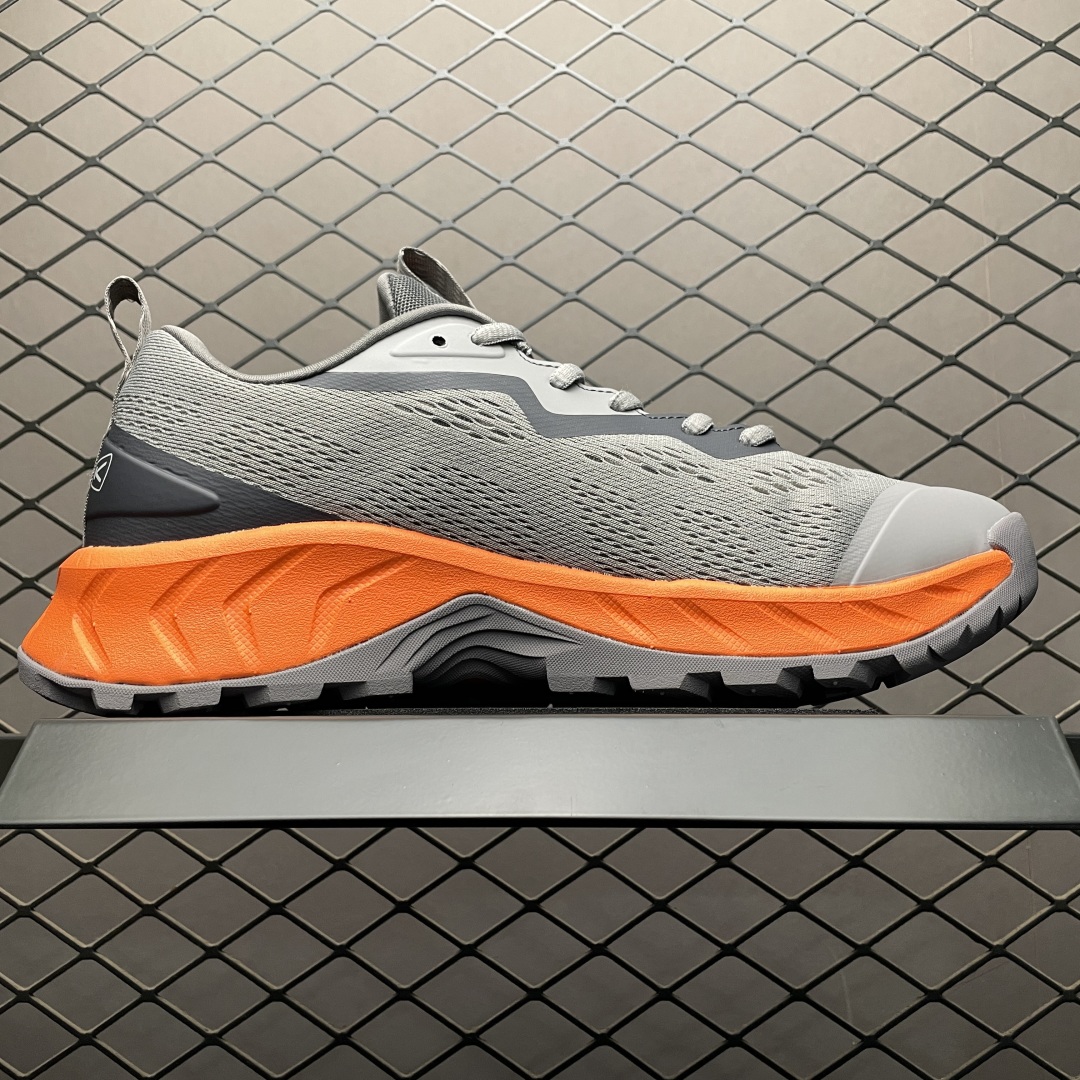   KEEN 科恩 Versacore Speed 低帮运动鞋  简洁易搭配 上脚效果不错 原单代加工渠