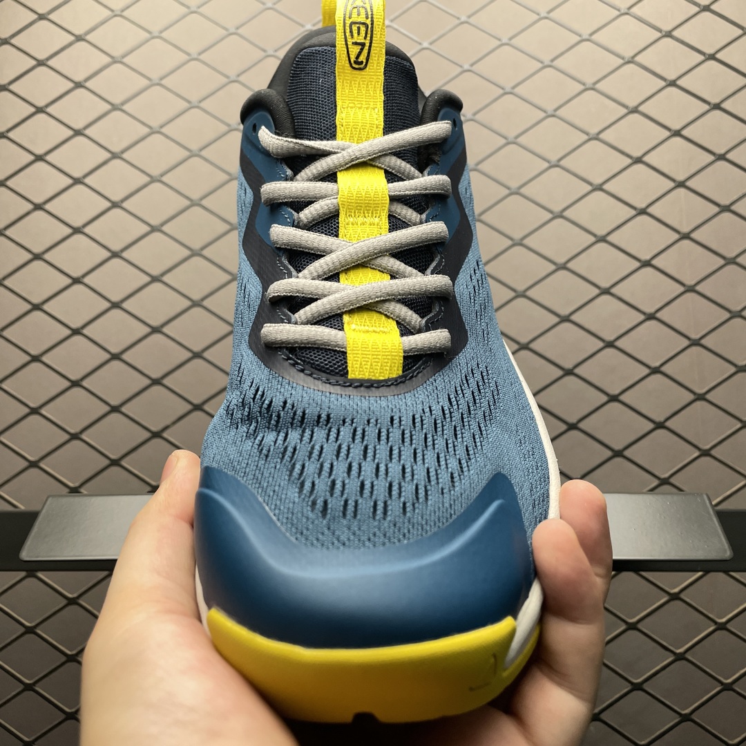   KEEN 科恩 Versacore Speed 低帮运动鞋  简洁易搭配 上脚效果不错 原单代加工渠