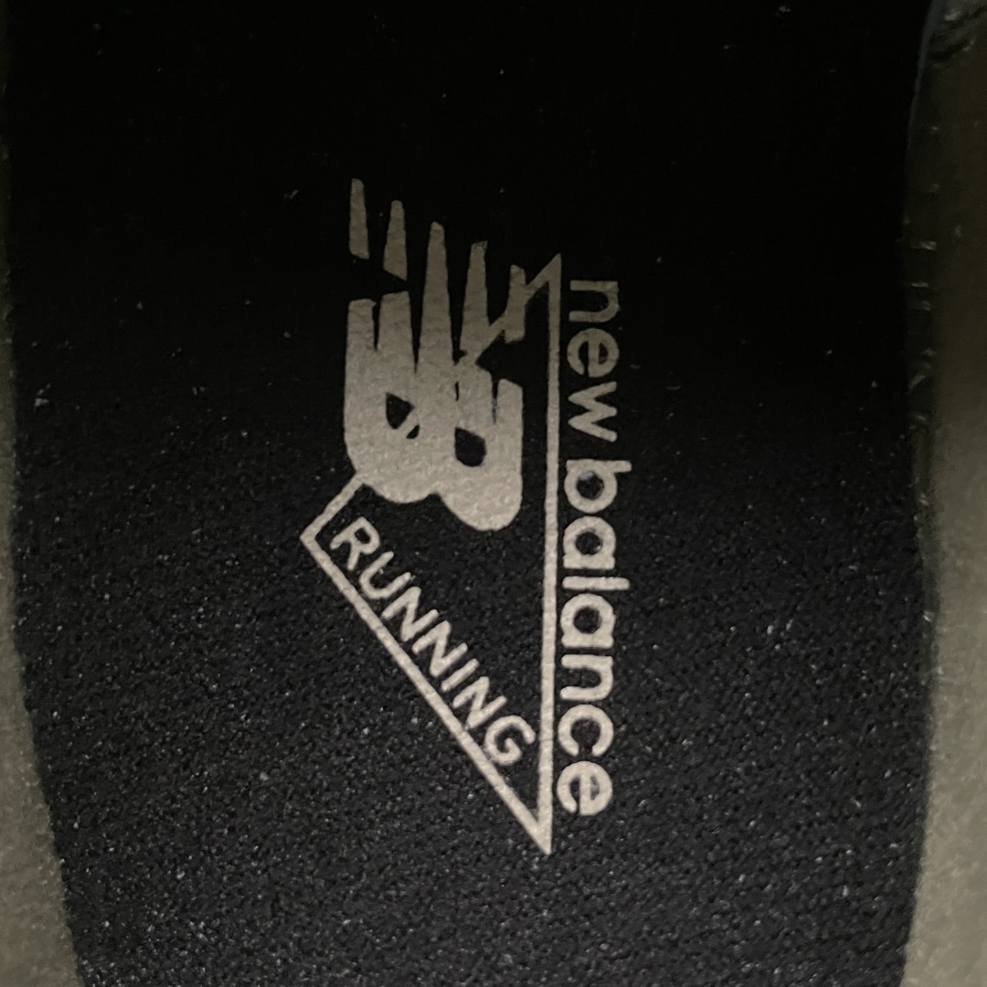 调价💰220 纯原 New Balance 新百伦 U9060ZGD 复古休闲慢跑鞋 尺码：36 37 37.5 38 38.5 39.5 40 40.5 41.5 42 42.5 43 44 44.5 45 编号：27YEFF131