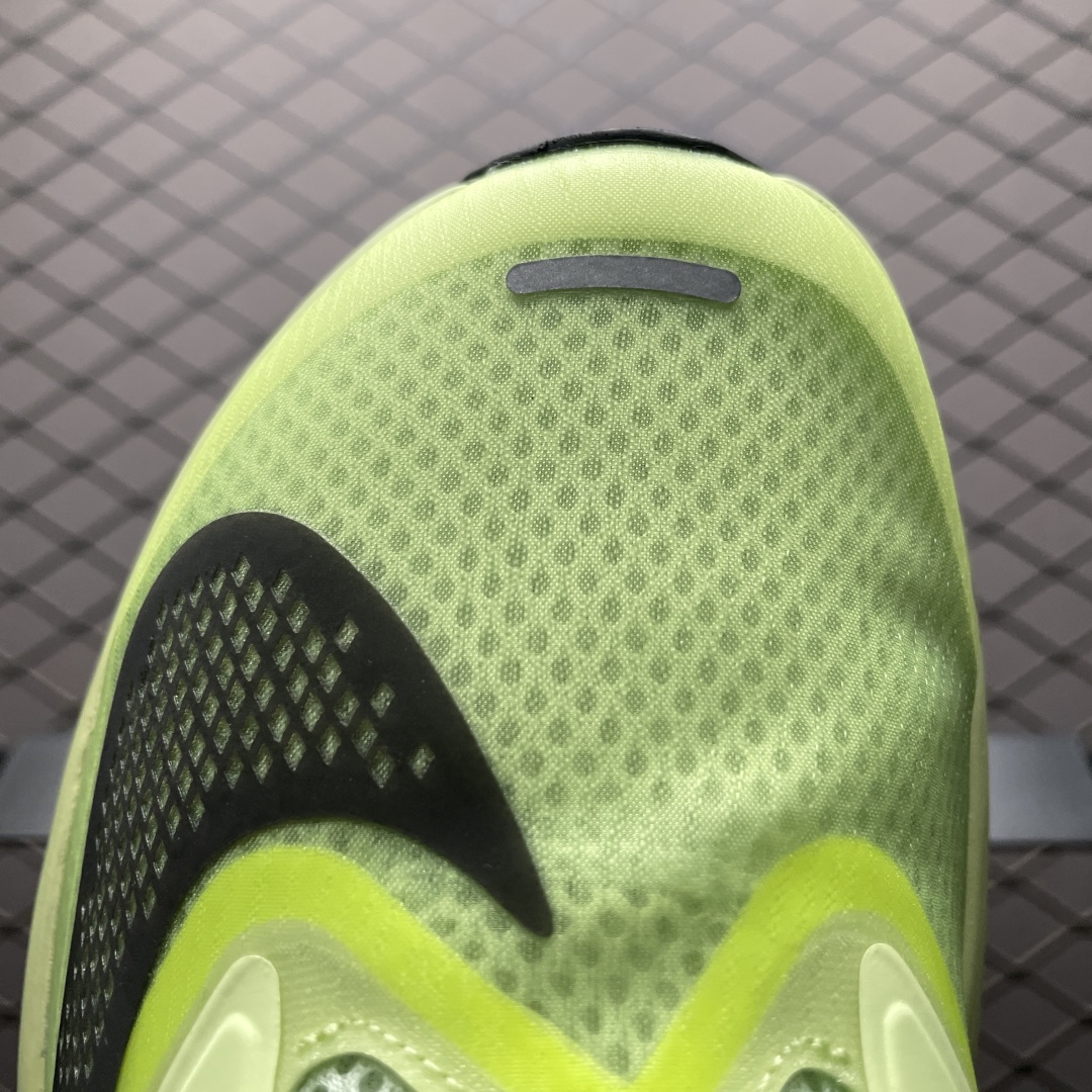  NK Zoom Fly 6 EK 马拉松超轻跑鞋 FN8454-701 尺码：36 36.5 37.5