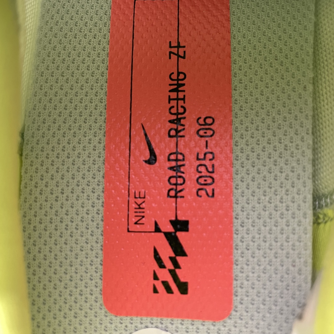  NK Zoom Fly 6 EK 马拉松超轻跑鞋 FN8454-701 尺码：36 36.5 37.5