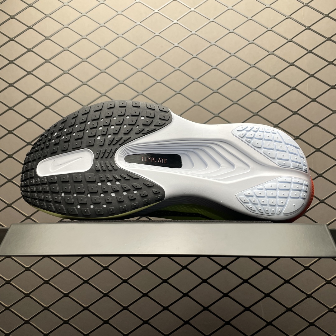 NK Zoom Fly 6 EK 马拉松超轻跑鞋 FN8454-701 尺码：36 36.5 37.5