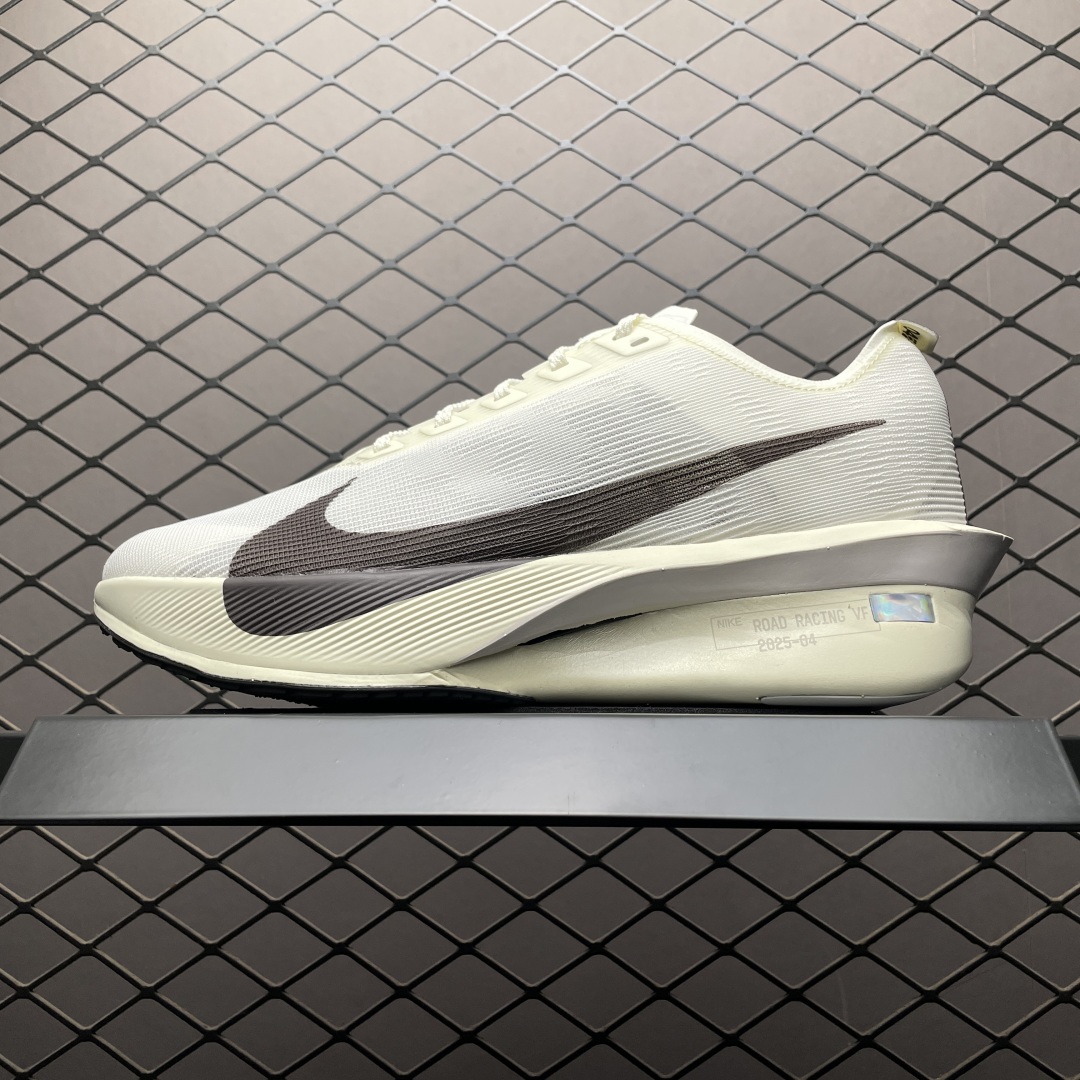 NK zoom Vaporfly Next %4 超轻网面跑步鞋 HV6107-100 尺码：36 3
