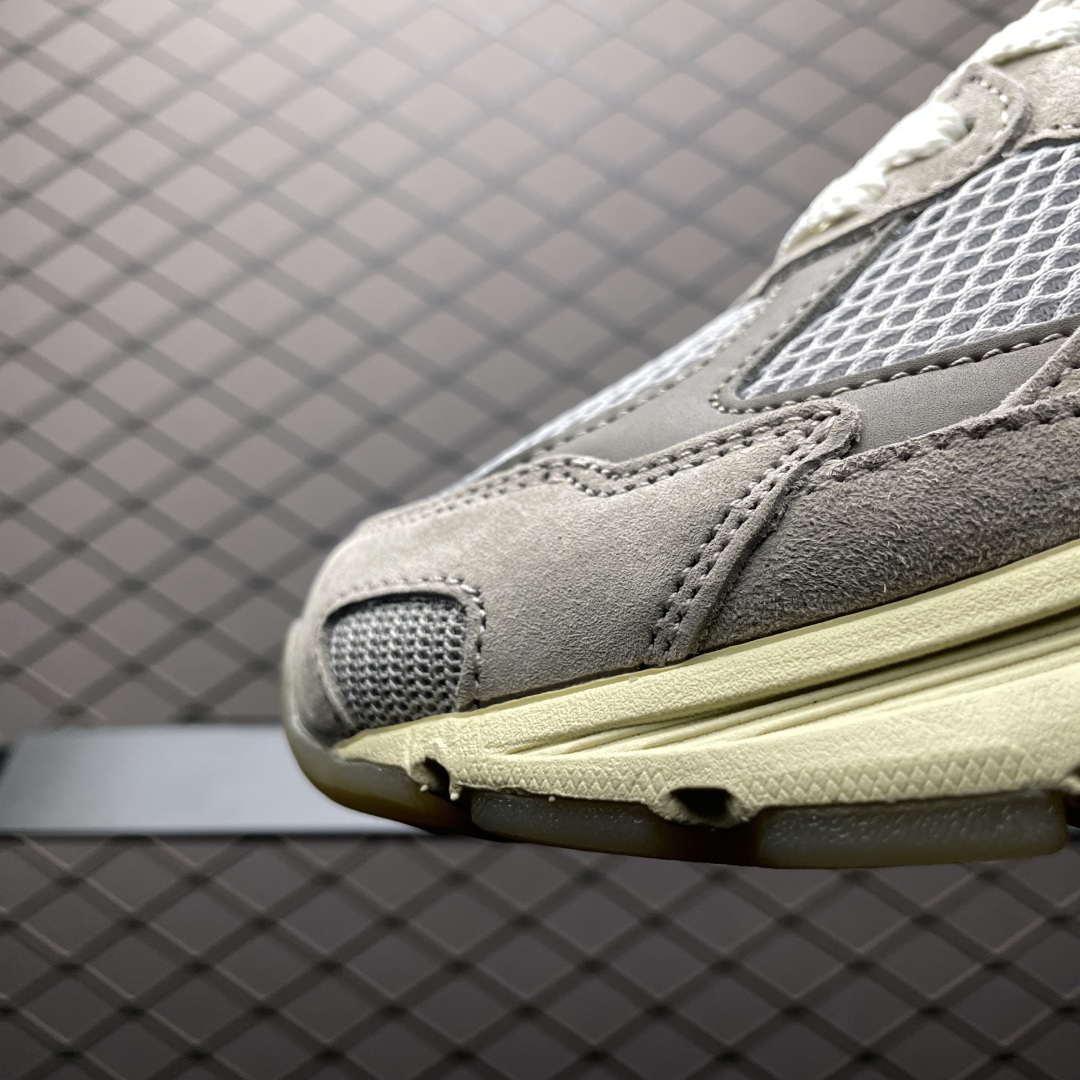  New Balance 新百伦 U2010GD 复古休闲慢跑鞋 尺码：36 37 37.5 38 38