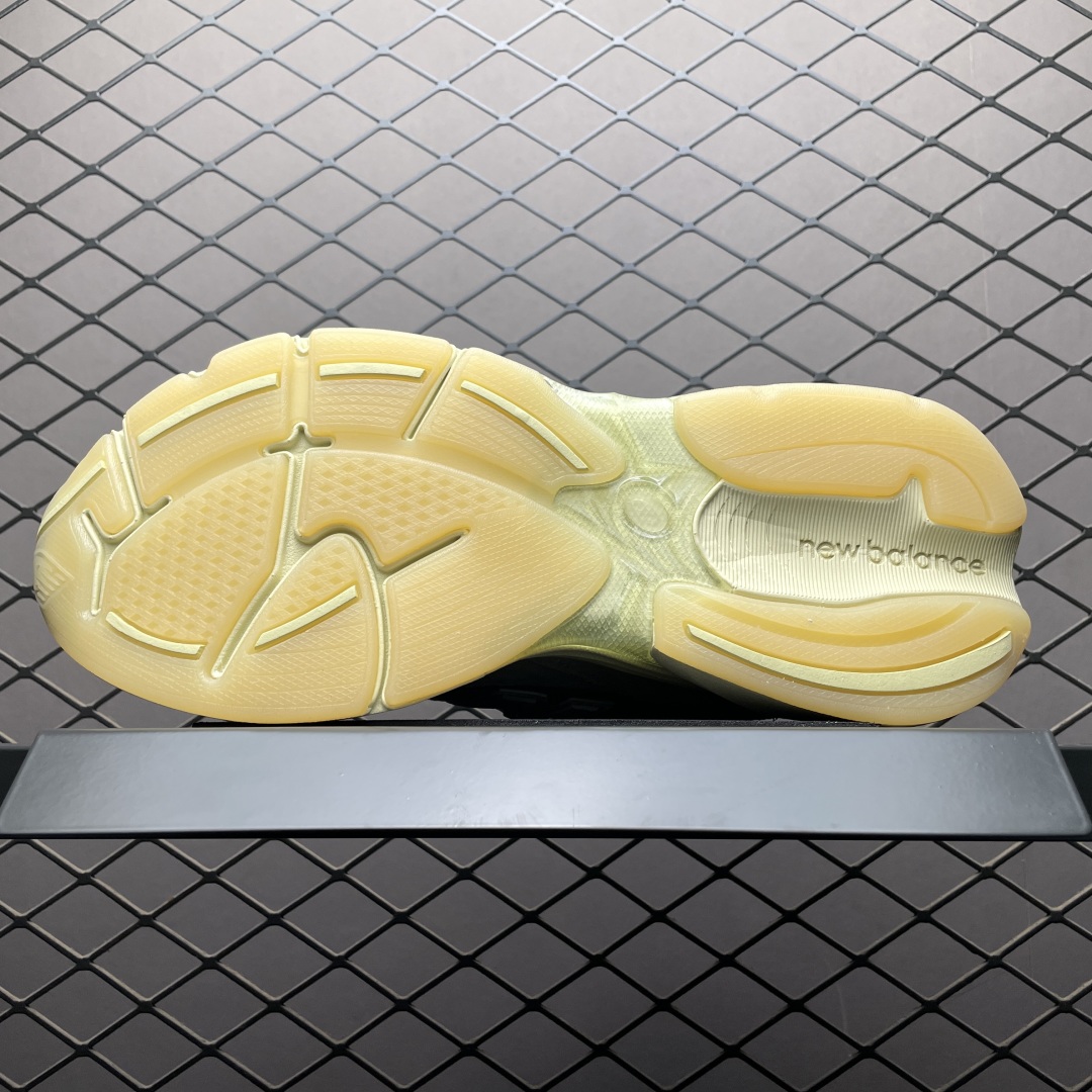  New Balance 新百伦 U2010GD 复古休闲慢跑鞋 尺码：36 37 37.5 38 38