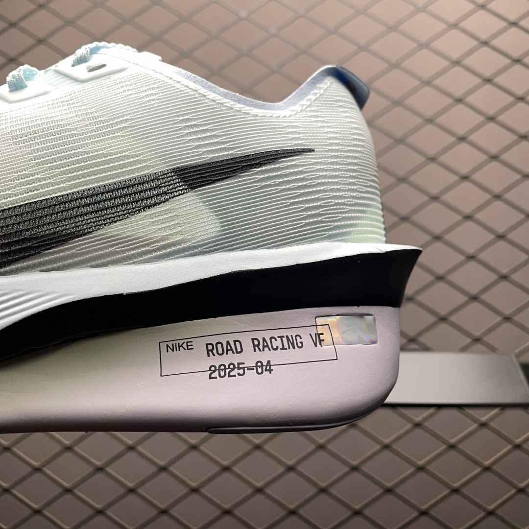  NK Vaporfly Next %4 超轻网面跑步鞋 HF6412-400 尺码：36 36.5 3