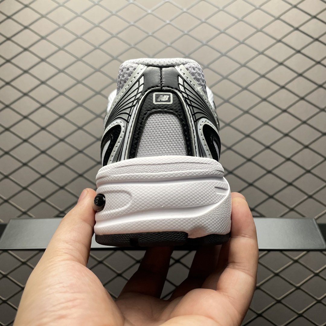  New Balance 新百伦 U740JPG 复古休闲慢跑鞋 全新版本 老牌大厂DT出品 尺码：36
