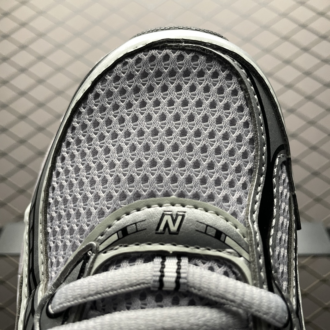  New Balance 新百伦 U740JPG 复古休闲慢跑鞋 全新版本 老牌大厂DT出品 尺码：36