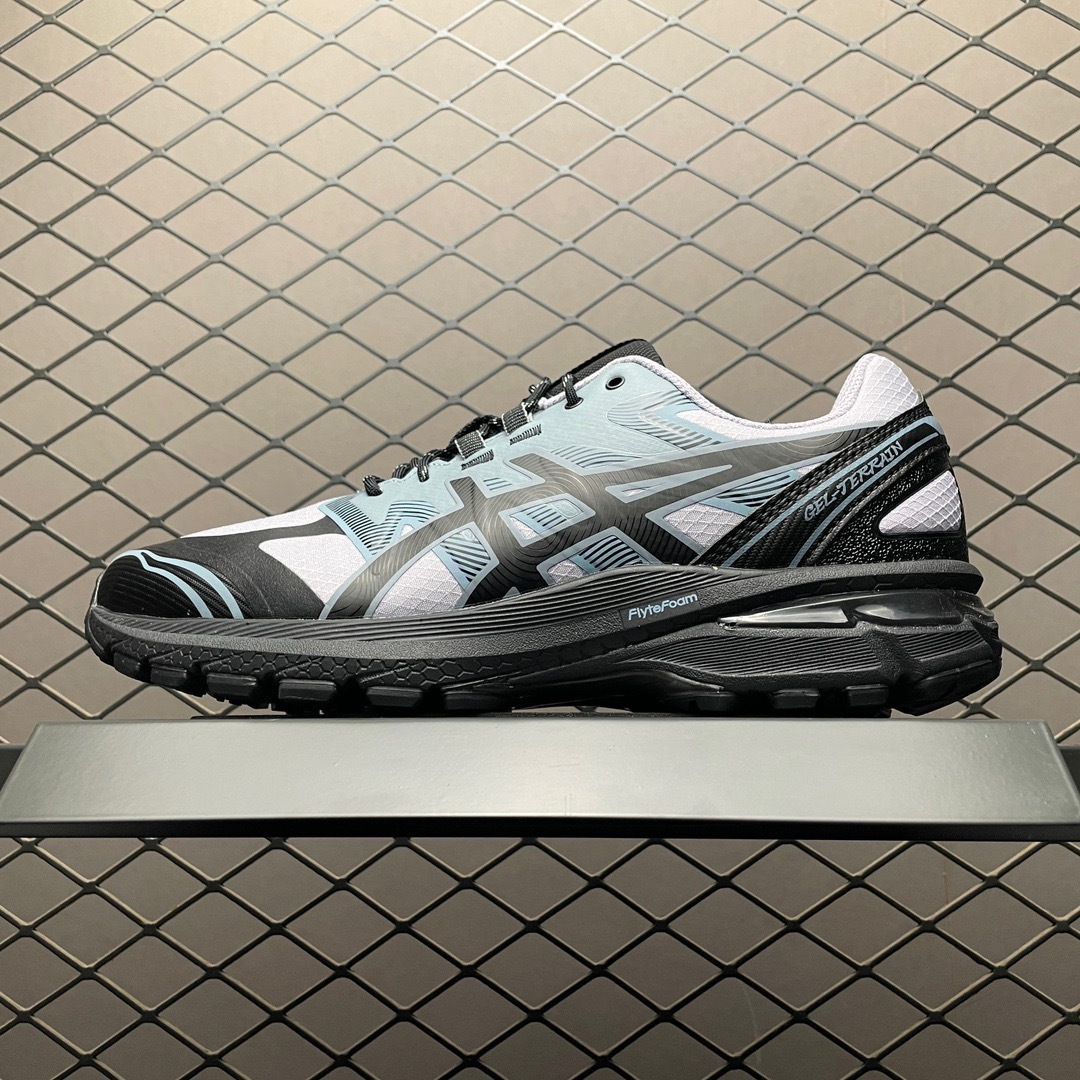   Asics 亚瑟士 GEL-Terrain 低帮运动休闲跑步鞋 平台专供品质 区别市面通货 尺码：4