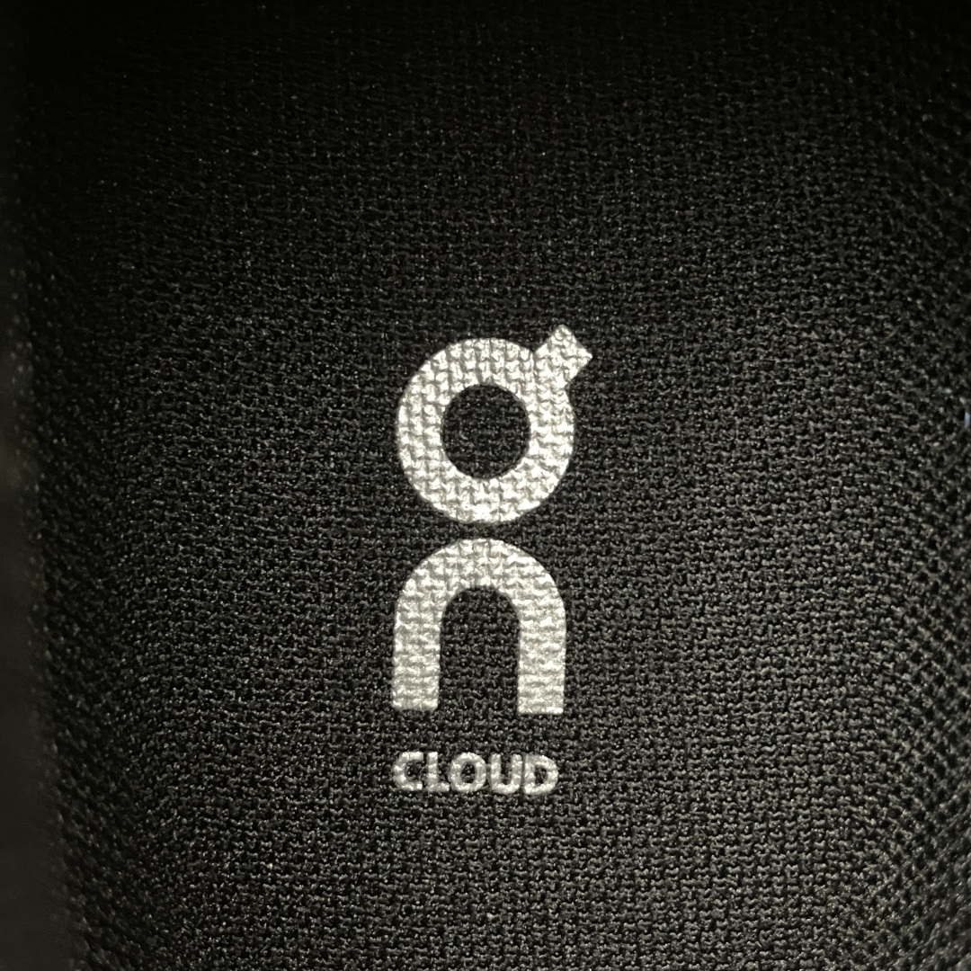   ON 昂跑 On Cloud 6 系列 网面透气运动鞋跑步鞋 运用了CLOUDTILT专利技术 弹力