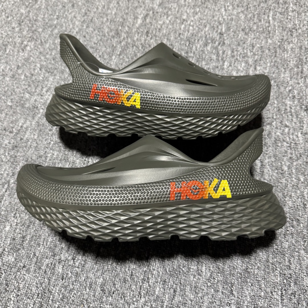   莞产原厂品质 HOKA ONE ONE 舒适休闲 超轻超弹力厚底轻量休闲凉鞋 包头拖鞋 洞洞鞋  原