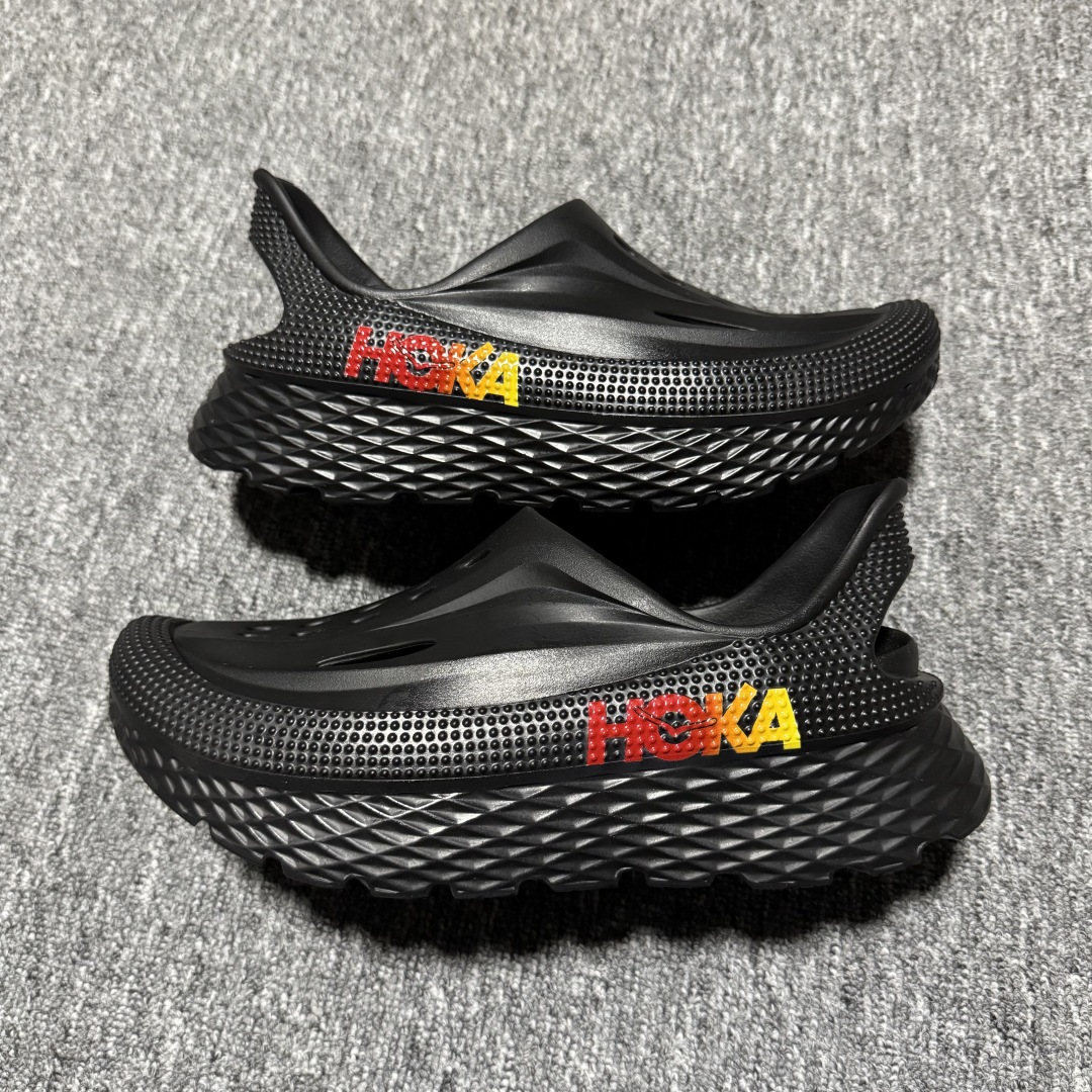   莞产原厂品质 HOKA ONE ONE 舒适休闲 超轻超弹力厚底轻量休闲凉鞋 包头拖鞋 洞洞鞋  原