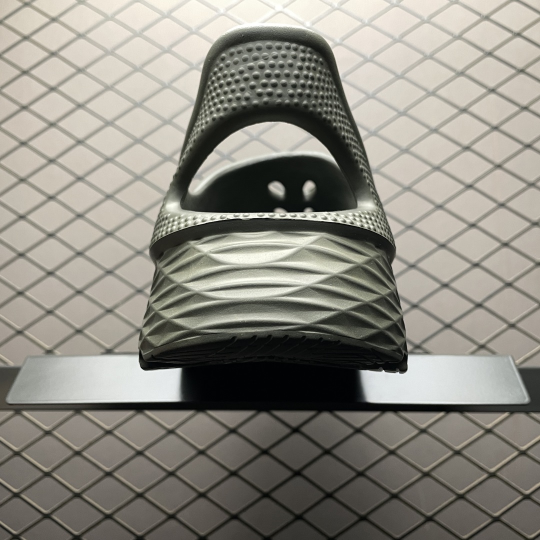   莞产原厂品质 HOKA ONE ONE 舒适休闲 超轻超弹力厚底轻量休闲凉鞋 包头拖鞋 洞洞鞋  原