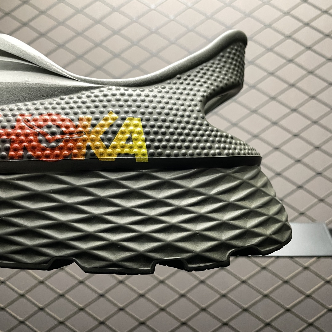   莞产原厂品质 HOKA ONE ONE 舒适休闲 超轻超弹力厚底轻量休闲凉鞋 包头拖鞋 洞洞鞋  原
