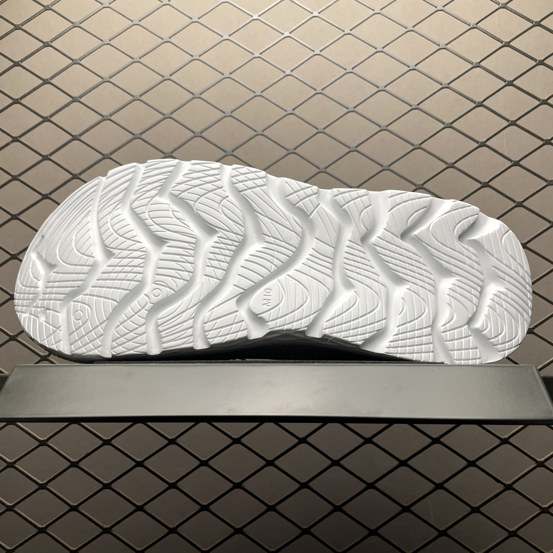   莞产原厂品质 HOKA ONE ONE 舒适休闲 超轻超弹力厚底轻量休闲凉鞋 包头拖鞋 洞洞鞋  原