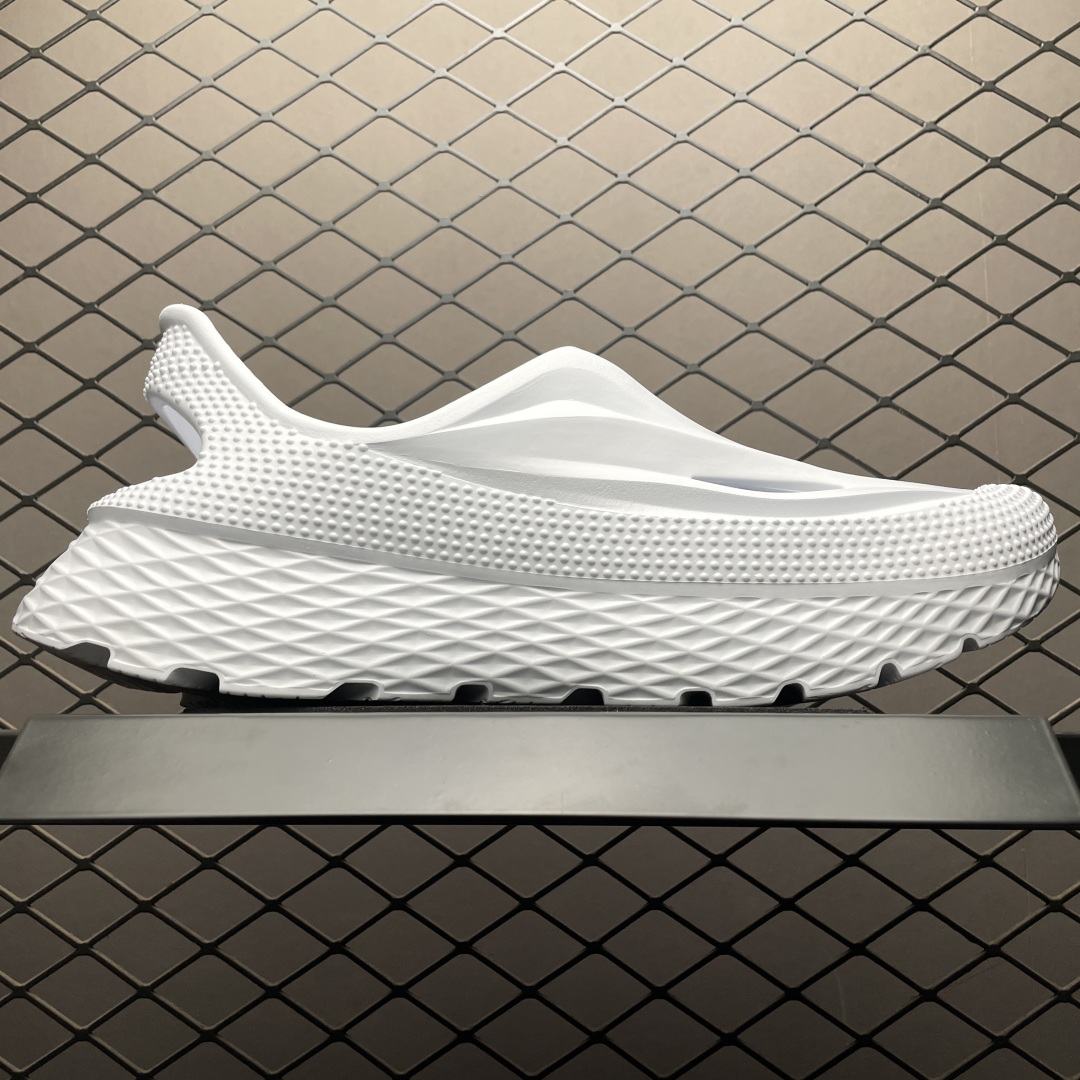   莞产原厂品质 HOKA ONE ONE 舒适休闲 超轻超弹力厚底轻量休闲凉鞋 包头拖鞋 洞洞鞋  原