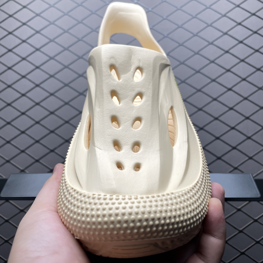   莞产原厂品质 HOKA ONE ONE 舒适休闲 超轻超弹力厚底轻量休闲凉鞋 包头拖鞋 洞洞鞋  原