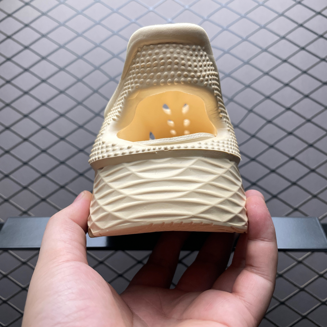   莞产原厂品质 HOKA ONE ONE 舒适休闲 超轻超弹力厚底轻量休闲凉鞋 包头拖鞋 洞洞鞋  原