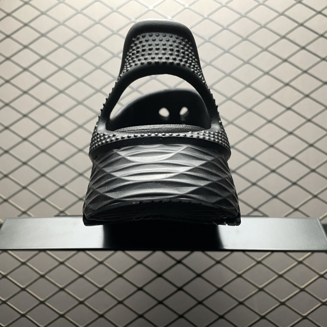   莞产原厂品质 HOKA ONE ONE 舒适休闲 超轻超弹力厚底轻量休闲凉鞋 包头拖鞋 洞洞鞋  原