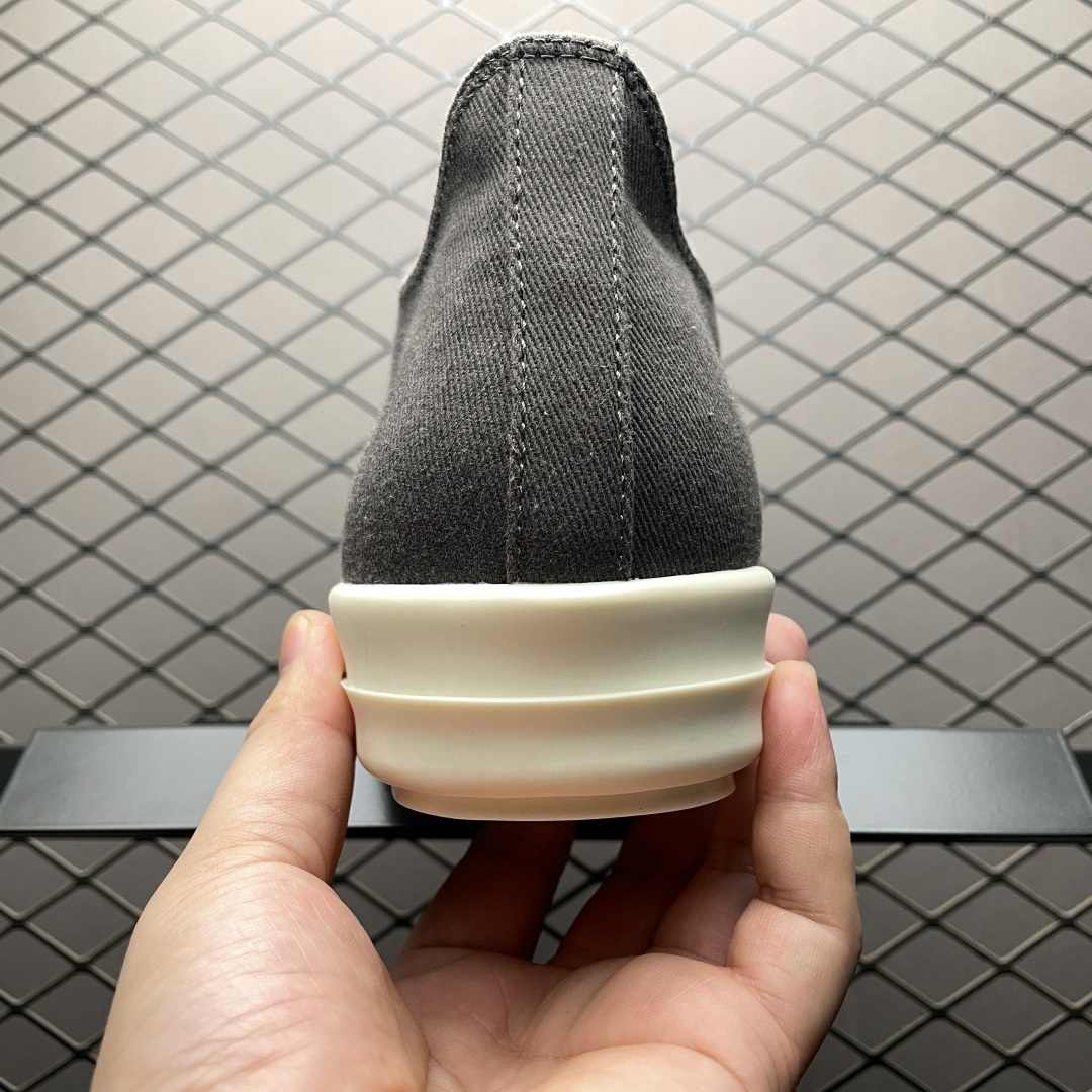  Rick Owens 瑞克 欧文斯 低帮高街休闲板鞋 原鞋开发 独家私模大底 针车间距都是极致还原 一