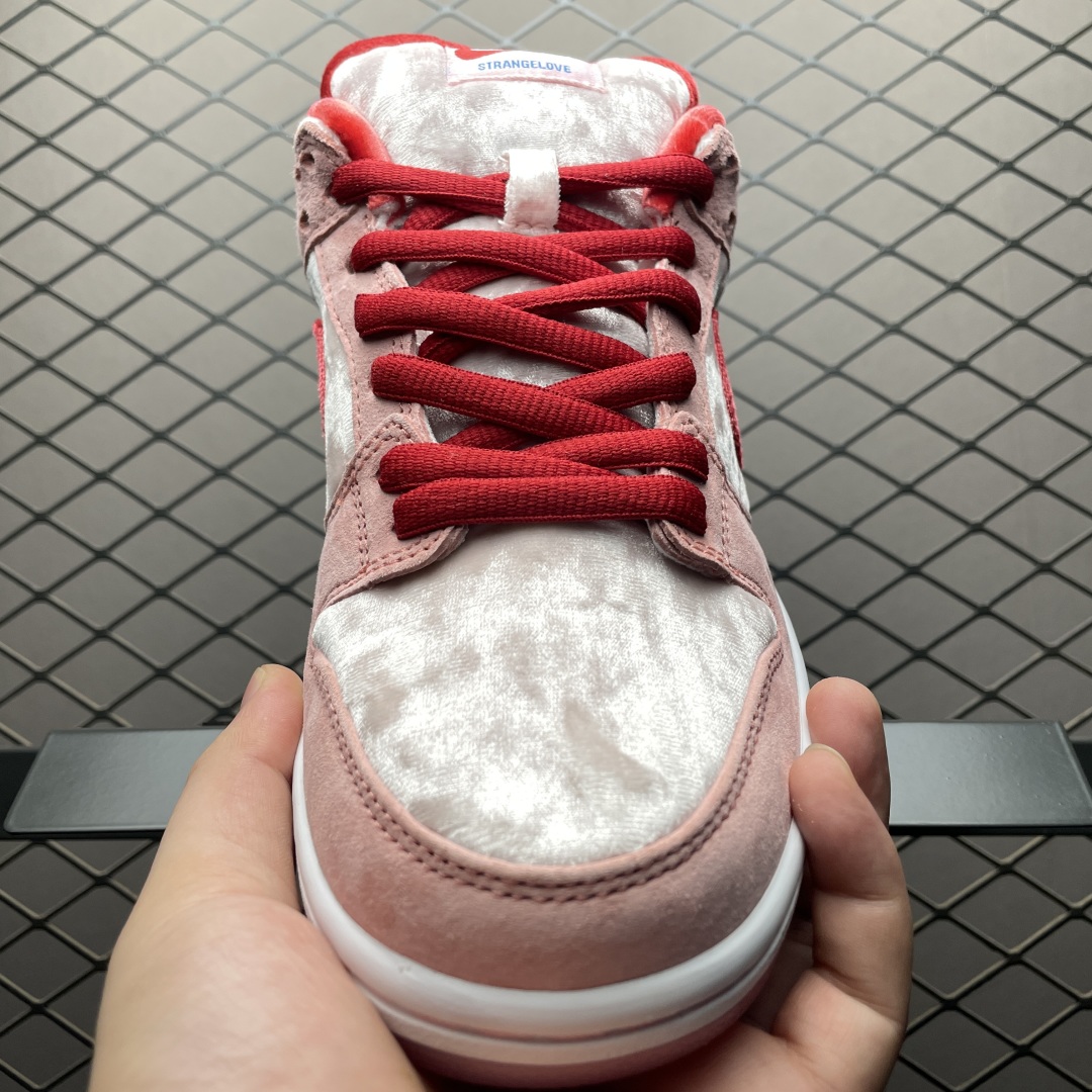  纯原 StrangeLove x NK SB Dunk Low Valentine's Day  情人