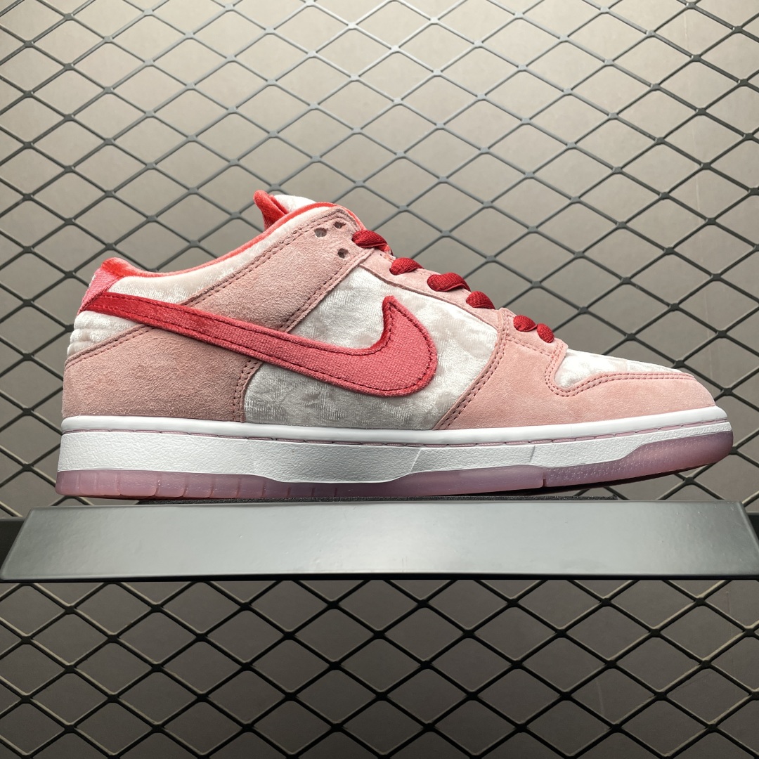  纯原 StrangeLove x NK SB Dunk Low Valentine's Day  情人
