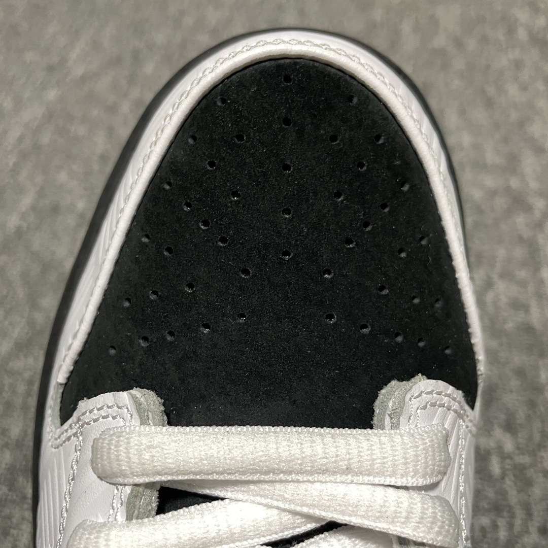   纯原 TIGHTBOOTH x NK SB Dunk Low PRO 联名款低帮运动休闲板鞋 FD2