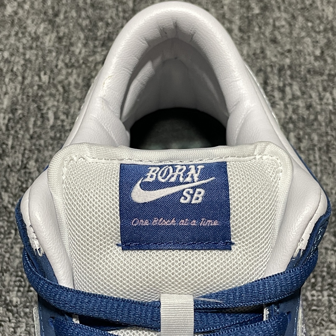   Born x Raised x NK SB Dunk Low 联名款低帮运动休闲板鞋 FN7819-