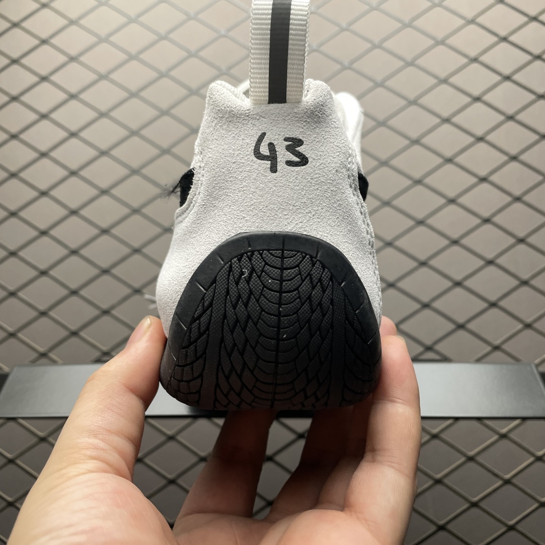   Balenciaga x Puma 彪马 Speedcat 巴黎世家联名款低帮休闲鞋 -01 尺码：
