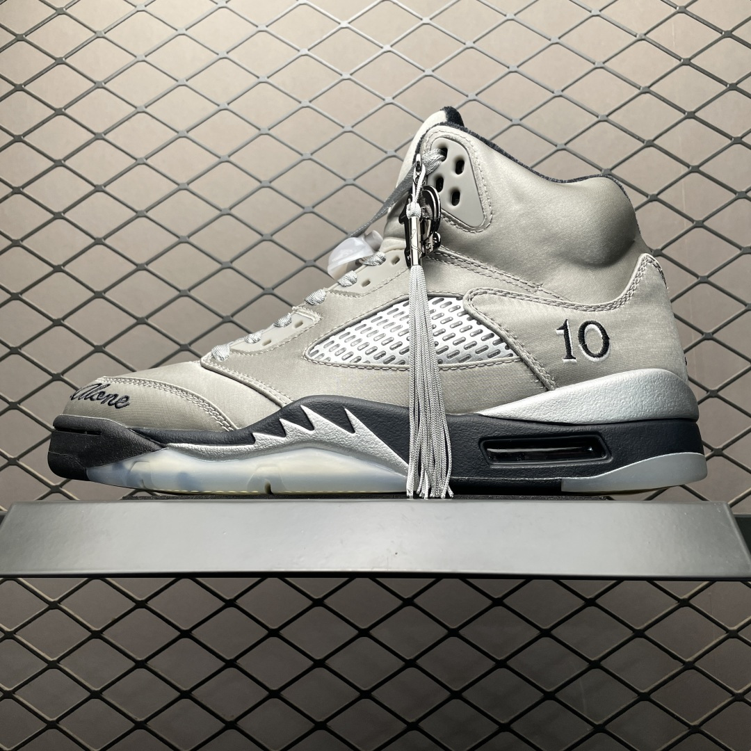 💰730 純原Jordan Air Jordan 5 Wings " Medium Grey/Black" AJ5喬5 文化籃球鞋 DV4982-004 專業AJ大廠出品 外貿專供 天花板 市場最快最齊 原鞋資源最快 整鞋各方面細節都非常