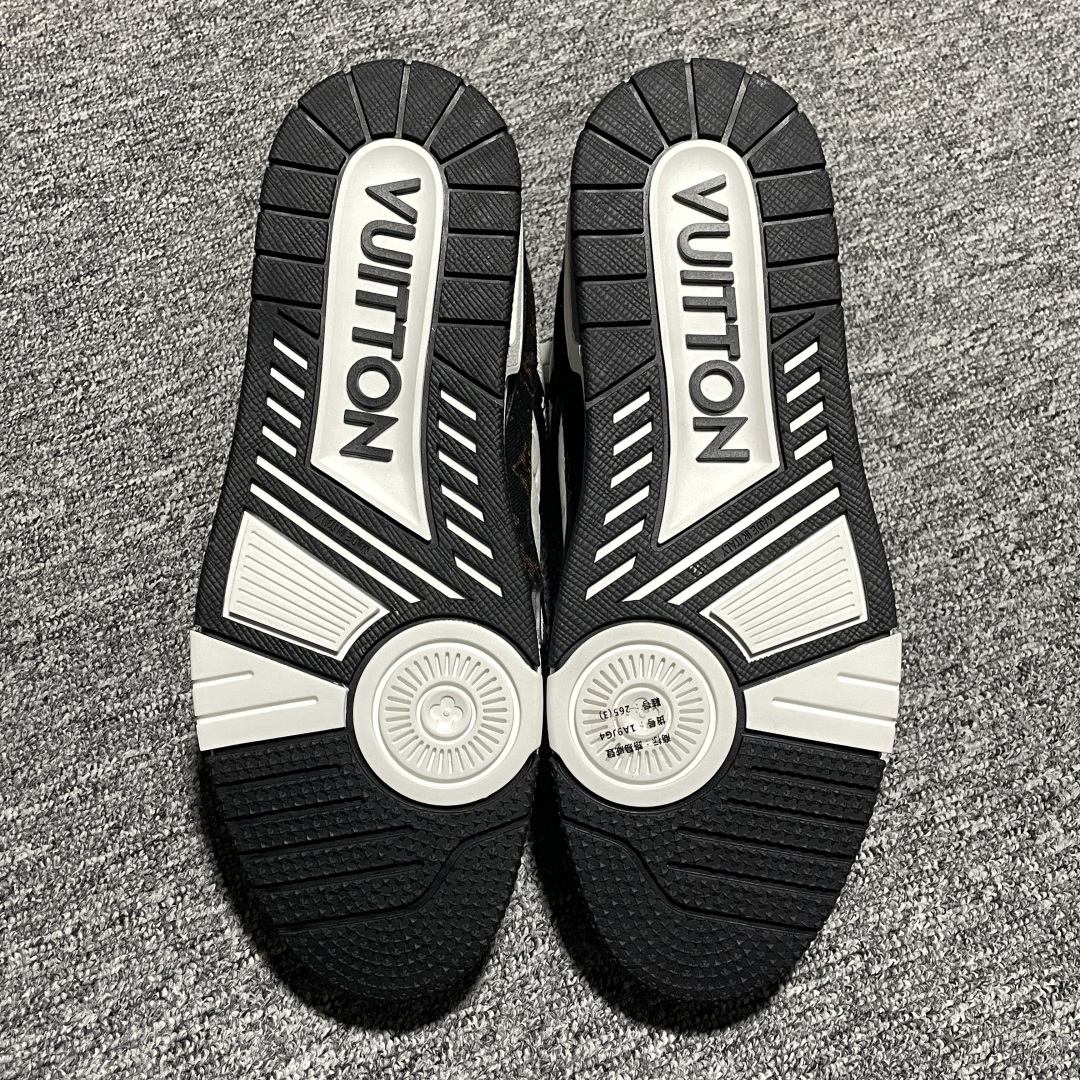   Louis Vuitton 路易威登 LV Trainer 低帮休闲板鞋 海淘代购同渠道品质 高端零