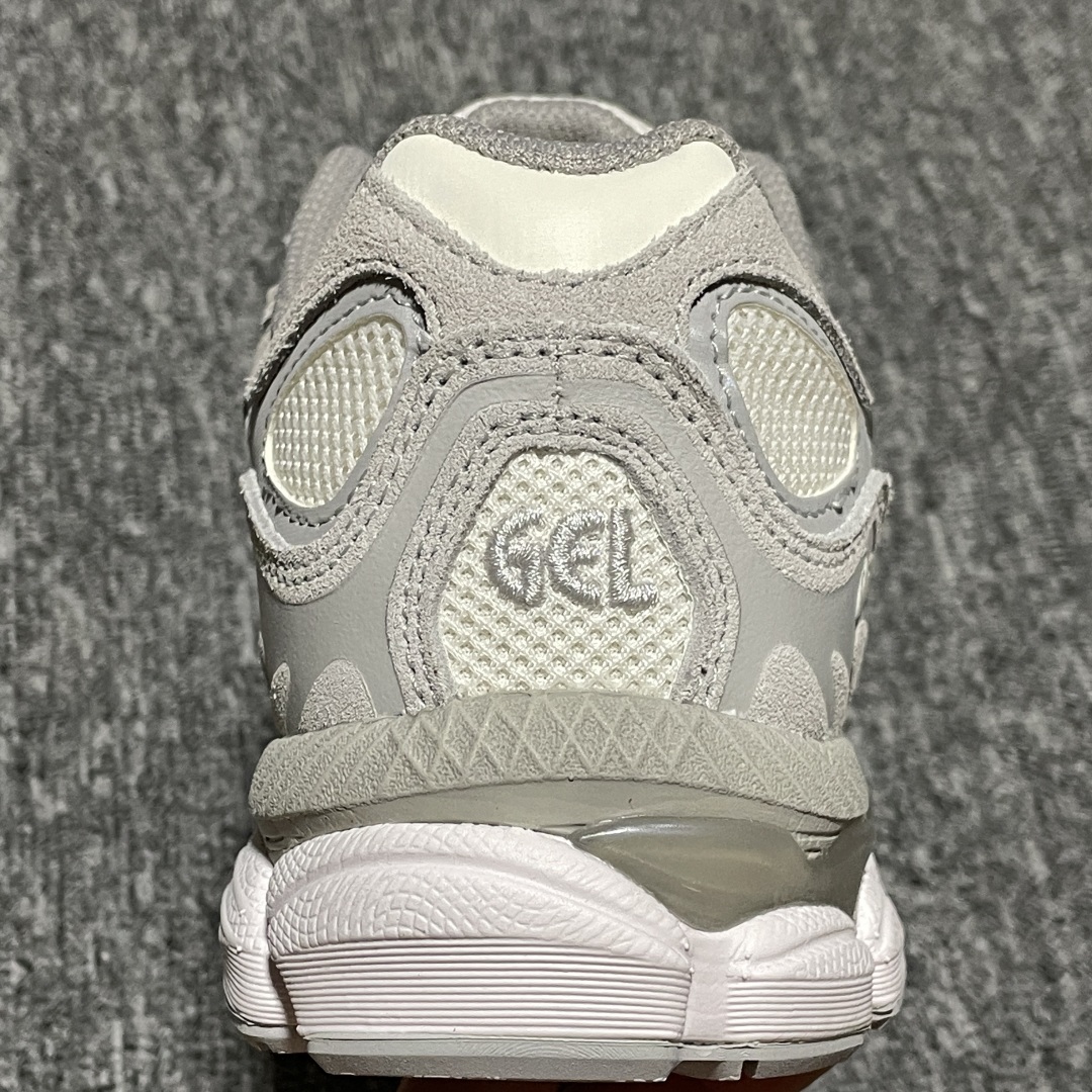  纯原 Asics 亚瑟士 GEL-NYC 低帮运动休闲跑步鞋 1203A663-101 高端零售专供品