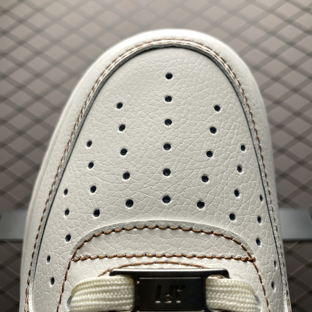   NK Air Force 1 Low 空军一号低帮休闲板鞋 HQ2037-101 原厂冲刀皮料切割干